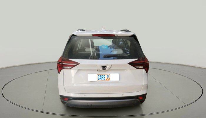 2022 Mahindra XUV700 AX 7 P AT 7 STR, Petrol, Automatic, 91,371 km, exterior