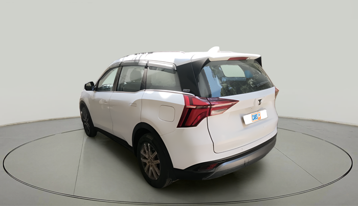 2022 Mahindra XUV700 AX 7 P AT 7 STR, Petrol, Automatic, 91,371 km, exterior