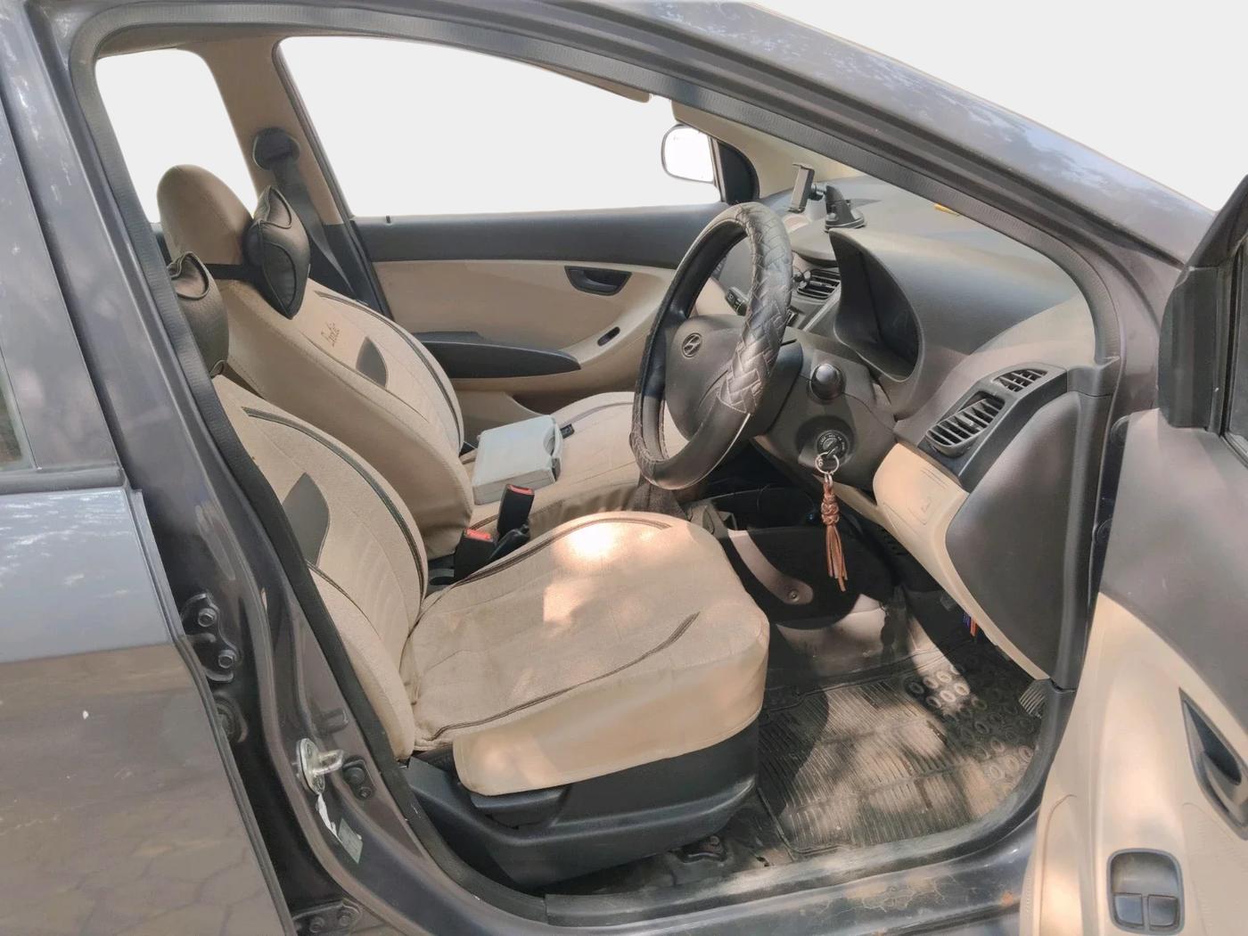 2015 Hyundai Eon ERA +, Petrol, Manual, 61,135 km, interior