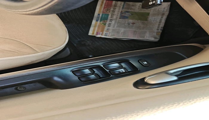 2010 Hyundai i10 SPORTZ 1.2 AT, Petrol, Automatic, 44,202 km, interior