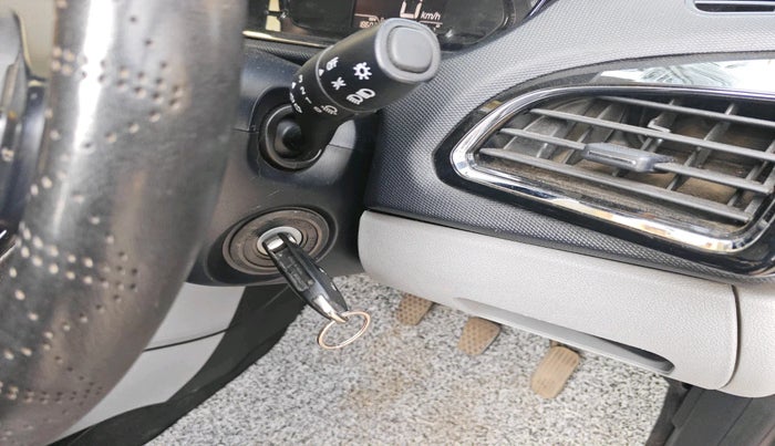 2022 Tata Tiago XT PETROL, Petrol, Manual, 18,602 km, interior