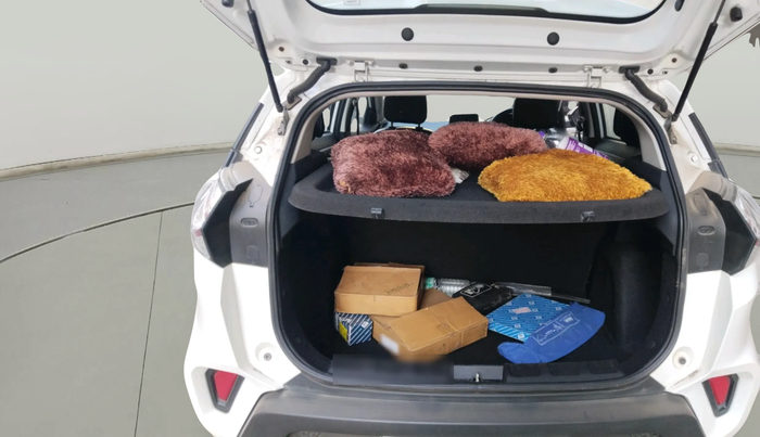 2022 Tata NEXON XZ PETROL, Petrol, Manual, 79,528 km, exterior