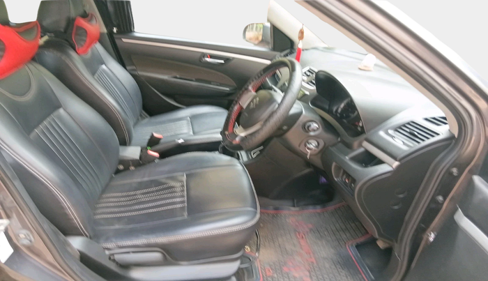 2017 Maruti Swift VXI O, CNG, Manual, 1,09,893 km, interior
