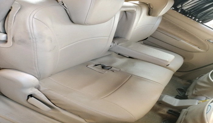 2015 Maruti Ertiga VXI CNG, Petrol, Manual, 1,10,293 km, interior