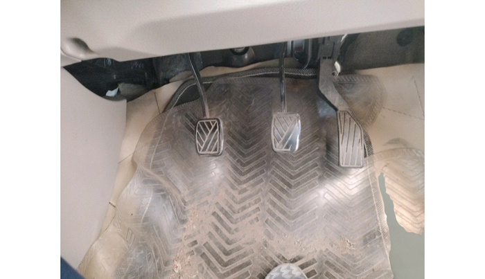 2015 Maruti Ertiga VXI CNG, Petrol, Manual, 1,10,293 km, interior