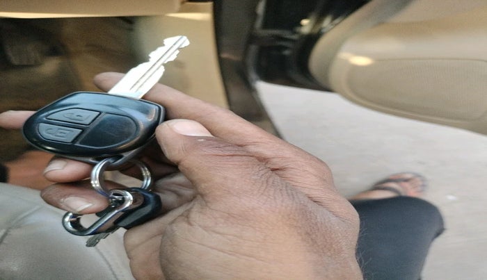 2015 Maruti Ertiga VXI CNG, Petrol, Manual, 1,10,293 km, interior