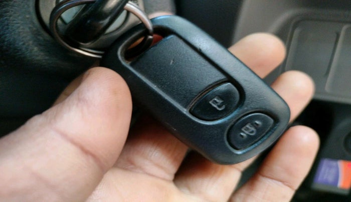 2011 Toyota Etios V, Petrol, Manual, 1,06,981 km, interior