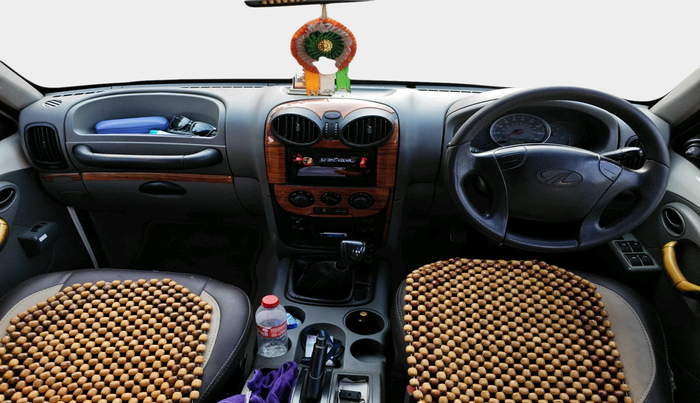 2014 Mahindra Scorpio LX, Diesel, Manual, 1,31,293 km, interior