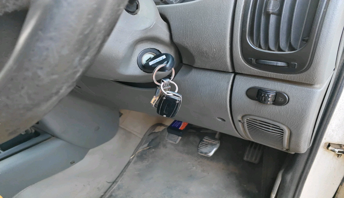 2014 Mahindra Scorpio LX, Diesel, Manual, 1,31,293 km, interior