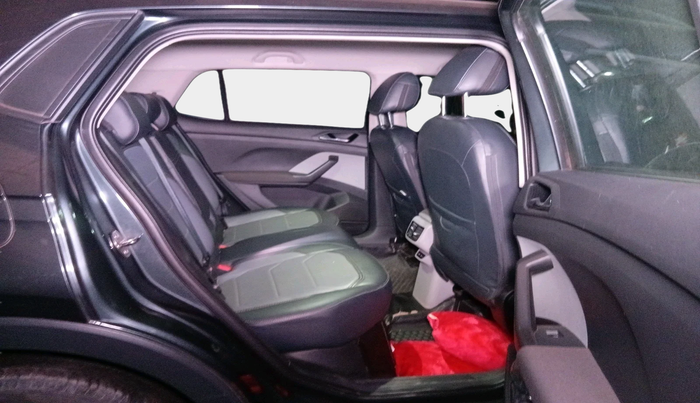 2023 Skoda KUSHAQ AMBITION 1.0L TSI MT, Petrol, Manual, 52,157 km, interior