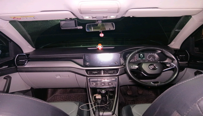 2023 Skoda KUSHAQ AMBITION 1.0L TSI MT, Petrol, Manual, 52,157 km, interior