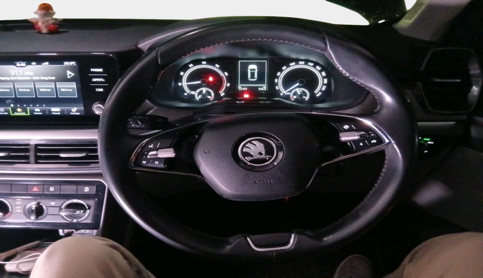 2023 Skoda KUSHAQ AMBITION 1.0L TSI MT, Petrol, Manual, 52,157 km, interior