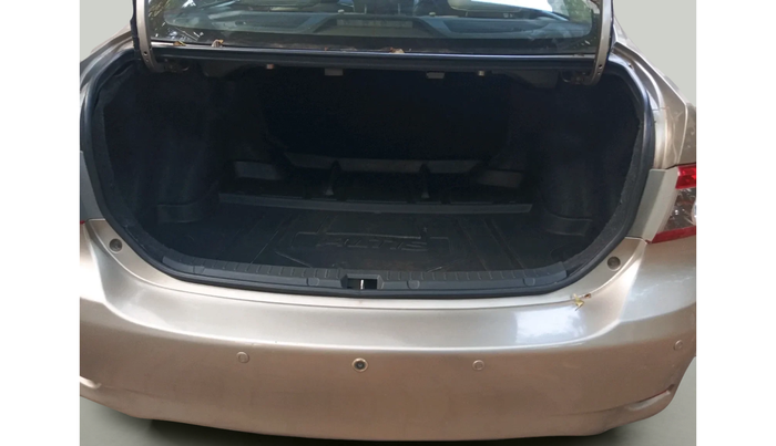 2011 Toyota Corolla Altis G DIESEL, Diesel, Manual, 86,403 km, exterior