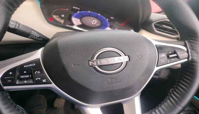 2023 Nissan MAGNITE XV MT, Petrol, Manual, 27,952 km, interior