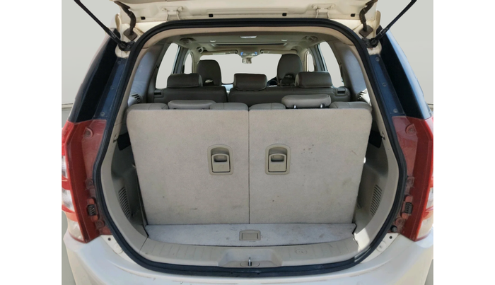 2017 Mahindra XUV500 W10 AT, Diesel, Automatic, 1,04,604 km, exterior