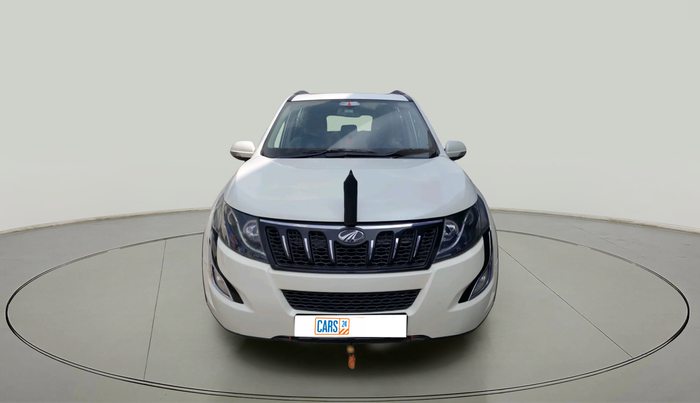 2017 Mahindra XUV500 W10 AT, Diesel, Automatic, 1,04,604 km, exterior