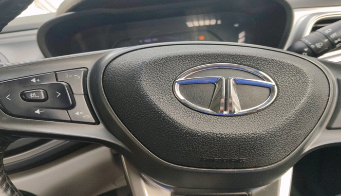 2023 Tata ALTROZ XZ PLUS SUNROOF CNG, Petrol, Manual, 68,473 km, interior