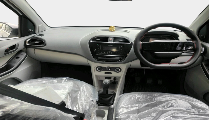 2025 Tata Tiago XM PETROL, Petrol, Manual, 393 km, interior