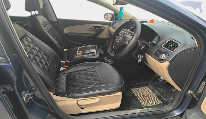 2015 Volkswagen Polo HIGHLINE1.2L, Petrol, Manual, 99,065 km, interior