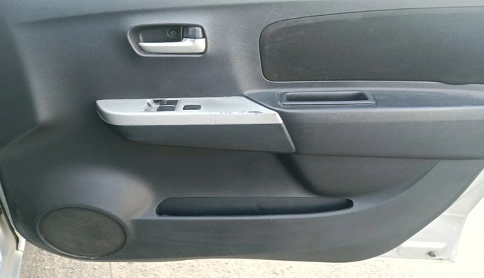 2011 Maruti Wagon R 1.0 LXI, Petrol, Manual, 73,869 km, interior