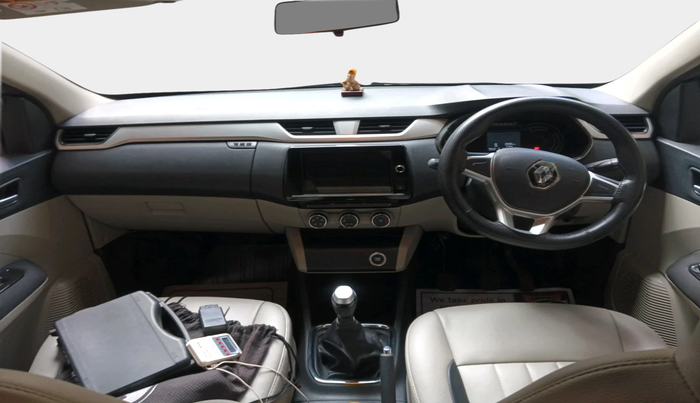 2020 Renault TRIBER RXZ, Petrol, Manual, 3,986 km, interior