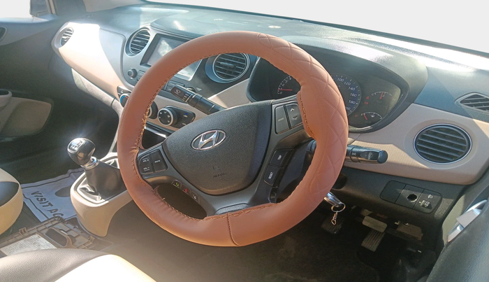 2017 Hyundai Xcent SX 1.2, Petrol, Manual, 55,063 km, interior