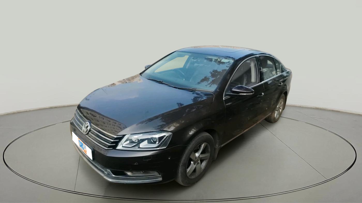 2012 Volkswagen Passat HIGHLINE DSG, Diesel, Automatic, 1,51,216 km, exterior