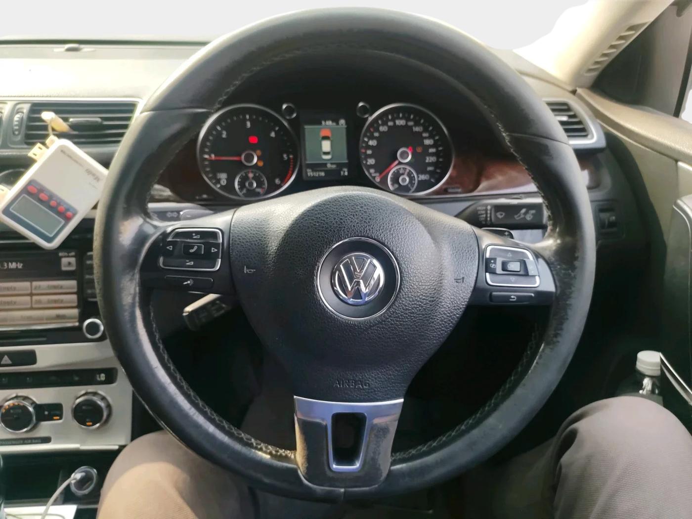2012 Volkswagen Passat HIGHLINE DSG, Diesel, Automatic, 1,51,216 km, interior