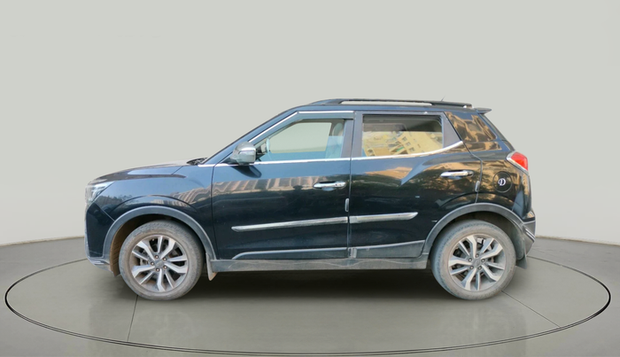 2020 Mahindra XUV300 W8 (O) 1.5 DIESEL, Diesel, Manual, 94,500 km, exterior