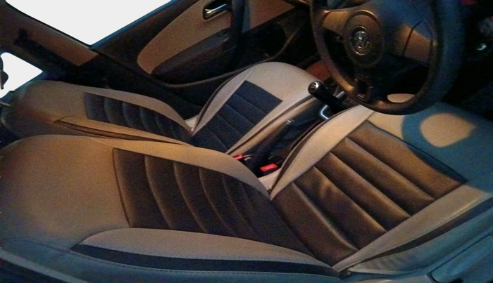 2011 Volkswagen Polo HIGHLINE 1.6L, Petrol, Manual, 65,160 km, interior