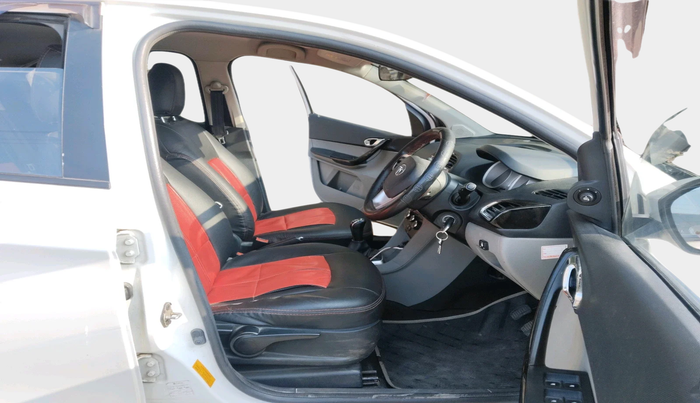 2016 Tata Tiago XZ PETROL, Petrol, Manual, 1,49,567 km, interior