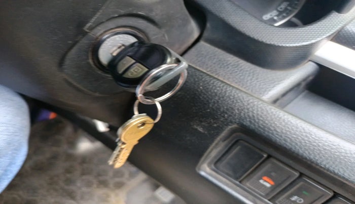 2012 Maruti Swift VXI, Petrol, Manual, 65,316 km, interior