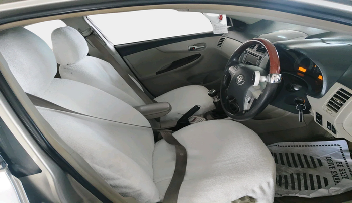 2013 Toyota Corolla Altis G DIESEL, Diesel, Manual, 1,39,094 km, interior