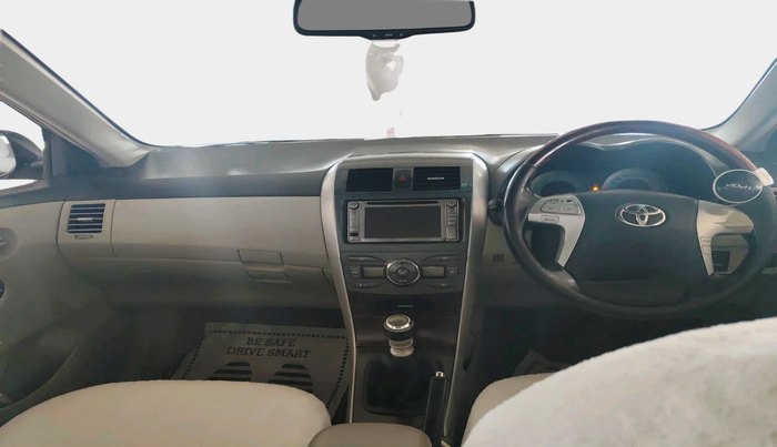 2013 Toyota Corolla Altis G DIESEL, Diesel, Manual, 1,39,094 km, interior