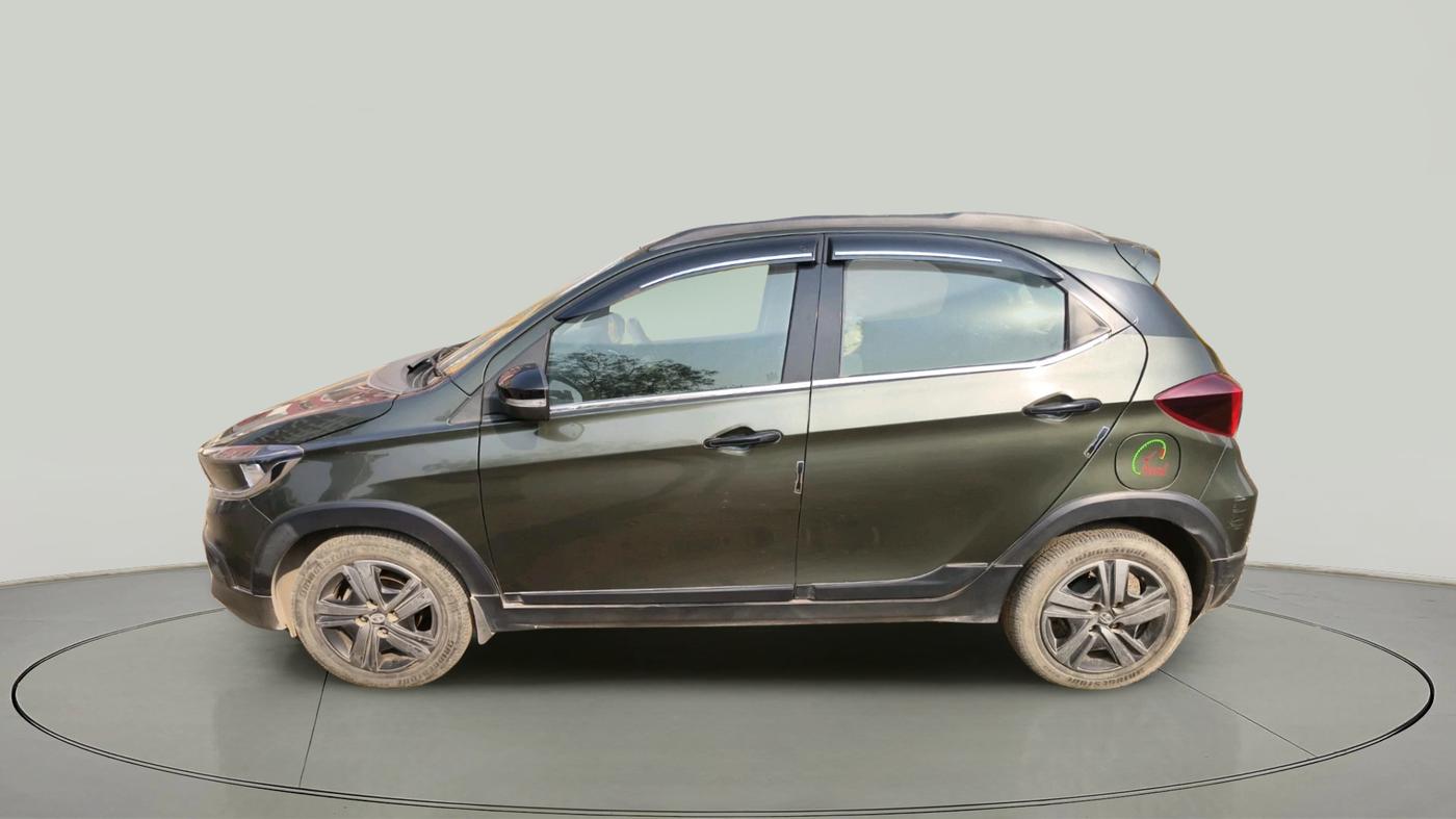 2023 Tata TIAGO NRG XZ AMT, Petrol, Automatic, 5,914 km, exterior