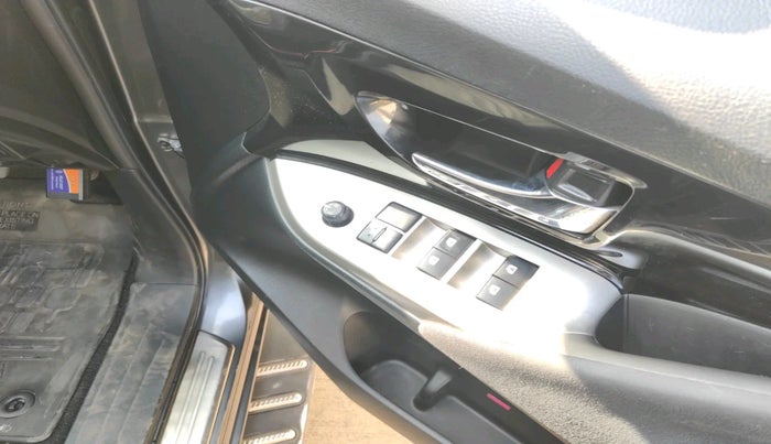 2018 Toyota Innova Crysta 2.4 VX 8 STR, Diesel, Manual, 58,429 km, interior