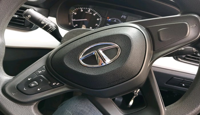 2023 Tata PUNCH PURE MT, Petrol, Manual, 16,583 km, interior