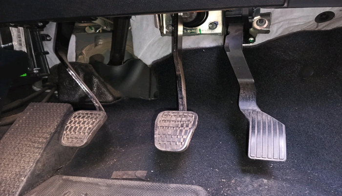 2023 Tata PUNCH PURE MT, Petrol, Manual, 16,583 km, interior