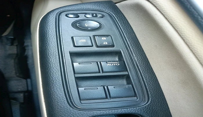 2022 Honda Amaze 1.2L I-VTEC VX CVT, Petrol, Automatic, 42,346 km, interior