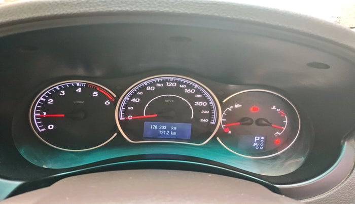 2011 Renault Koleos 4x4 AT, Diesel, Automatic, 1,78,203 km, interior