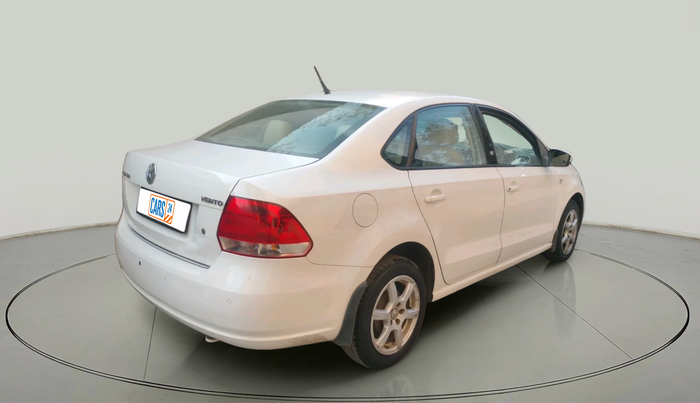 2013 Volkswagen Vento HIGHLINE 1.6 MPI, Petrol, Manual, 1,05,251 km, exterior