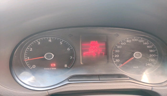 2013 Volkswagen Vento HIGHLINE 1.6 MPI, Petrol, Manual, 1,05,251 km, interior