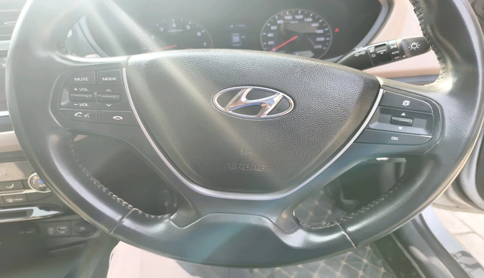 2018 Hyundai Elite i20 ASTA 1.2 (O), Petrol, Manual, 65,563 km, interior