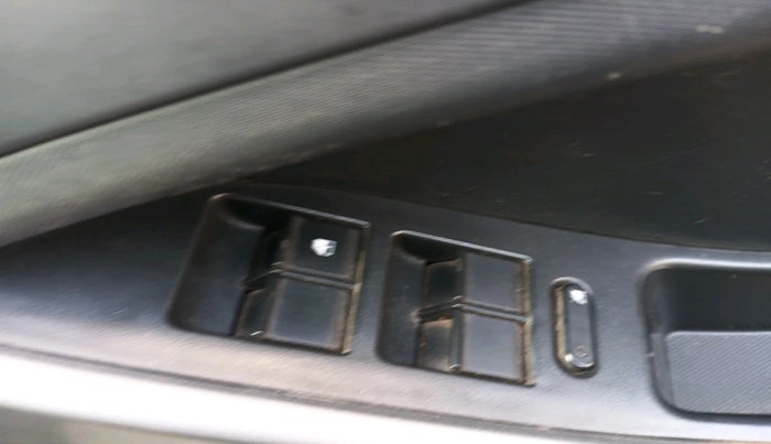 2022 Tata NEXON XM SUNROOF PETROL, Petrol, Manual, 27,755 km, interior