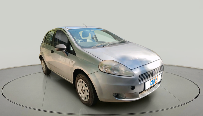 2013 Fiat Grand Punto DYNAMIC 1.3, Diesel, Manual, 1,33,712 km, exterior