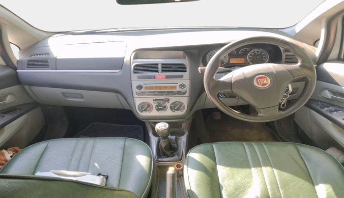 2013 Fiat Grand Punto DYNAMIC 1.3, Diesel, Manual, 1,33,712 km, interior