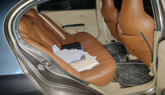 2016 Honda Amaze 1.2L I-VTEC S, Petrol, Manual, 1,72,062 km, interior