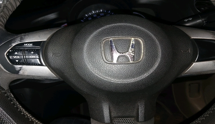 2016 Honda Amaze 1.2L I-VTEC S, Petrol, Manual, 1,72,062 km, interior