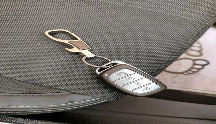 2020 Hyundai VENUE SX 1.0 (O) TURBO, Petrol, Manual, 1,31,790 km, interior