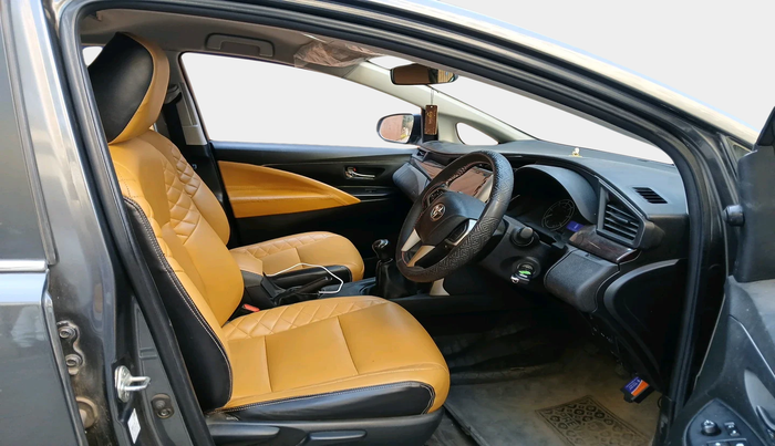 2021 Toyota Innova Crysta 2.4 G 7 STR, Diesel, Manual, 99,559 km, interior